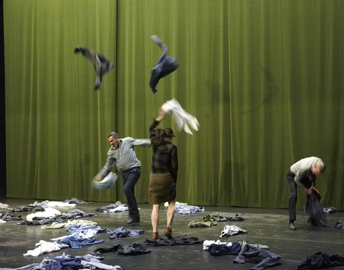 Spectacle : Le bruit des arbres qui tombent