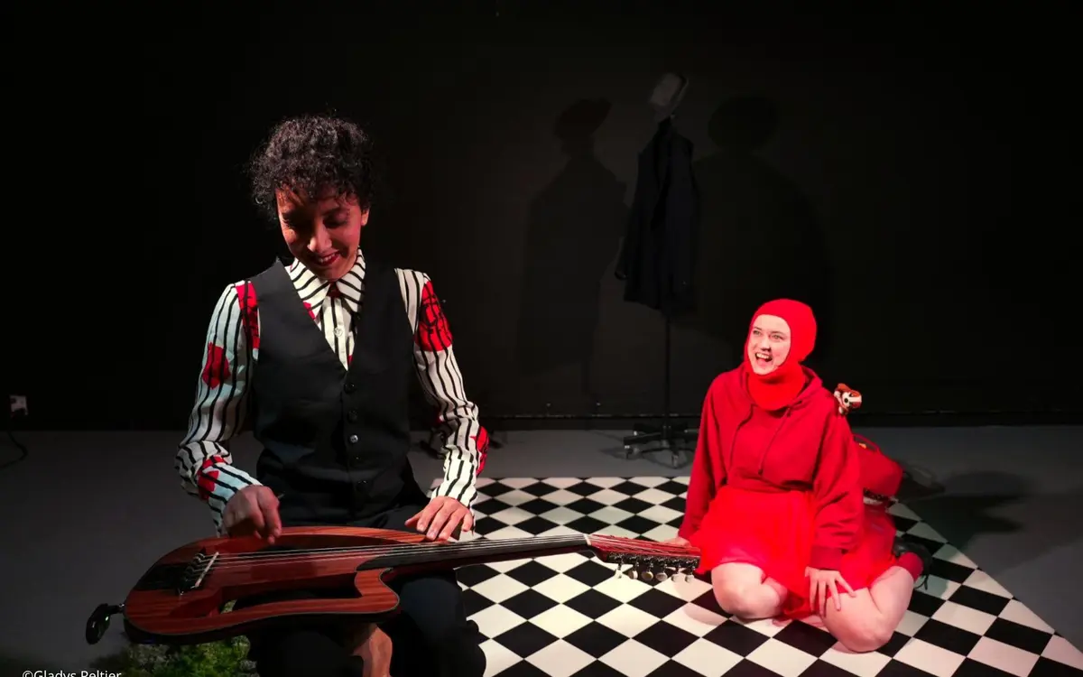 Spectacle Le Petit Chaperon Rouge ou la faim du silence