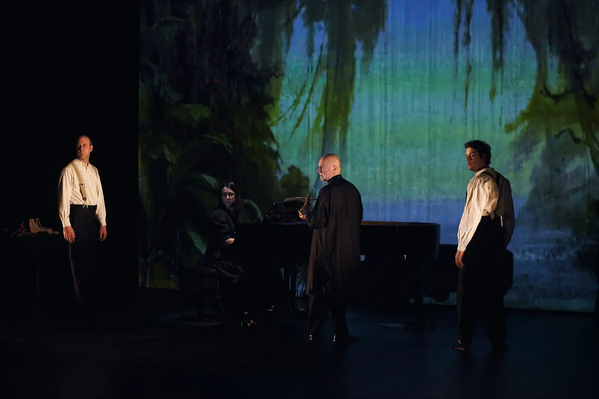 Spectacle - Le voyage de Darwin - Cie Les chanteurs d'oiseaux