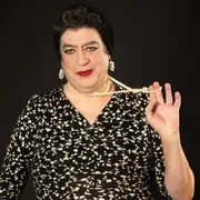 Spectacle Madame Raymonde. Mes plus grands succès