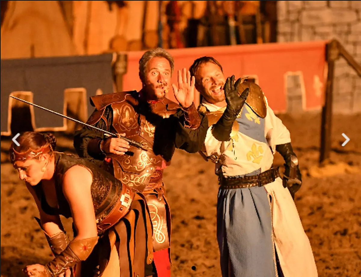 Spectacle médiéval nocturne au château de Duras