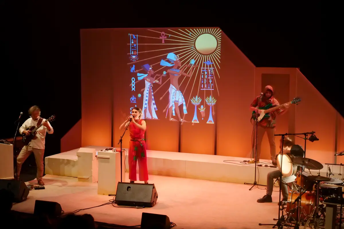Spectacle : Nefertiti