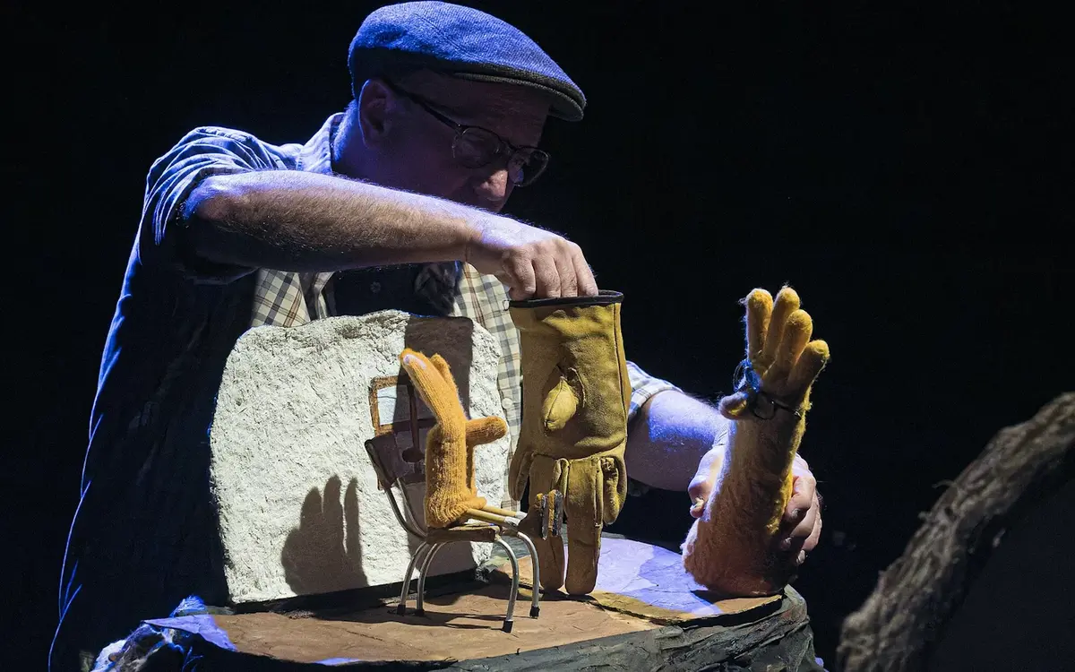 Spectacle : Nire aitak harriak erretzen zituen
