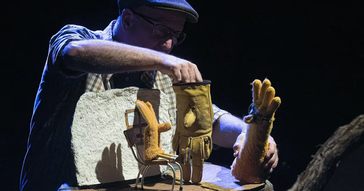 Spectacle : Nire aitak harriak erretzen zituen