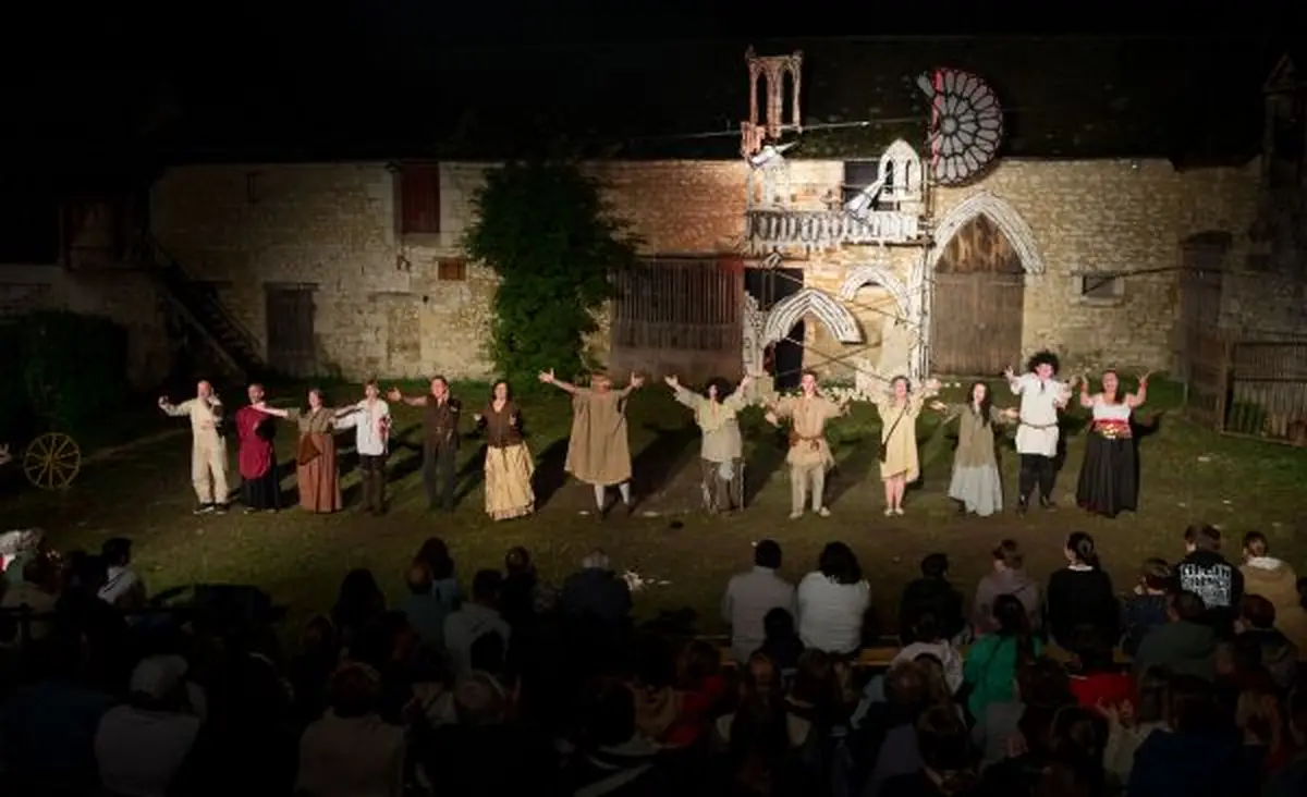 Spectacle nocturne Le Tour du Monde en 80 jours
