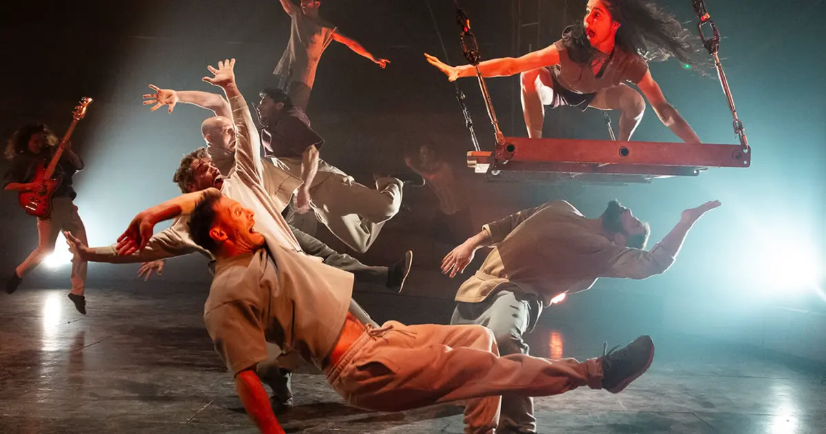 Spectacle Ostinato