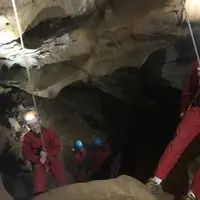 Spéléologie d'exception : passez une nuit dans une grotte DR