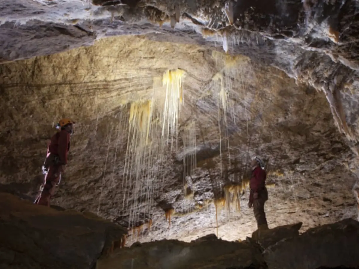 Spéléologie dans le Gouffre George (09)