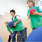 Sport en familles : Balle au prisonnier et jeux de ballon