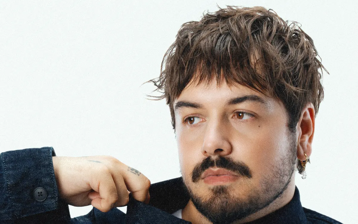 St Graal (et ses histoires d’amour) en showcase et séance de dédicaces à la Fnac Ternes !