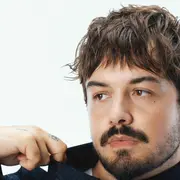 St Graal (et ses histoires d’amour) en showcase et séance de dédicaces à la Fnac Ternes !