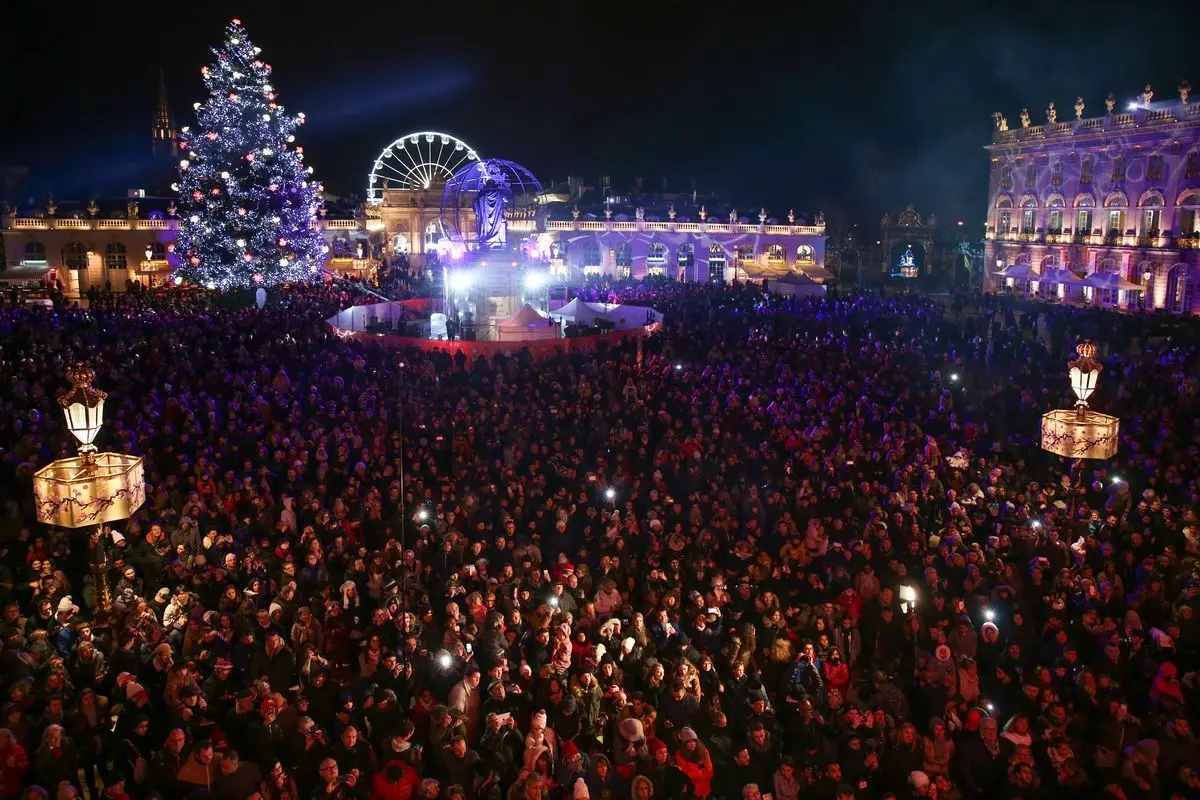 Le Saint Nicolas déplace les foules pour son défilé du samedi soir à Nancy !
