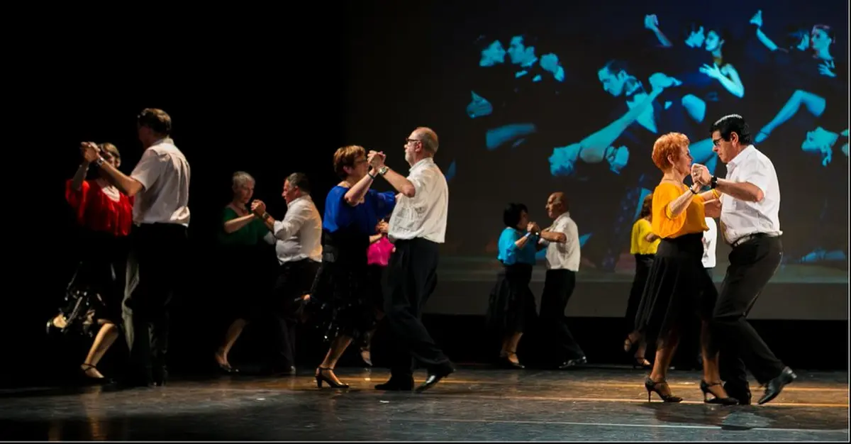 Stage Bachata suivi d'une soirée dansante