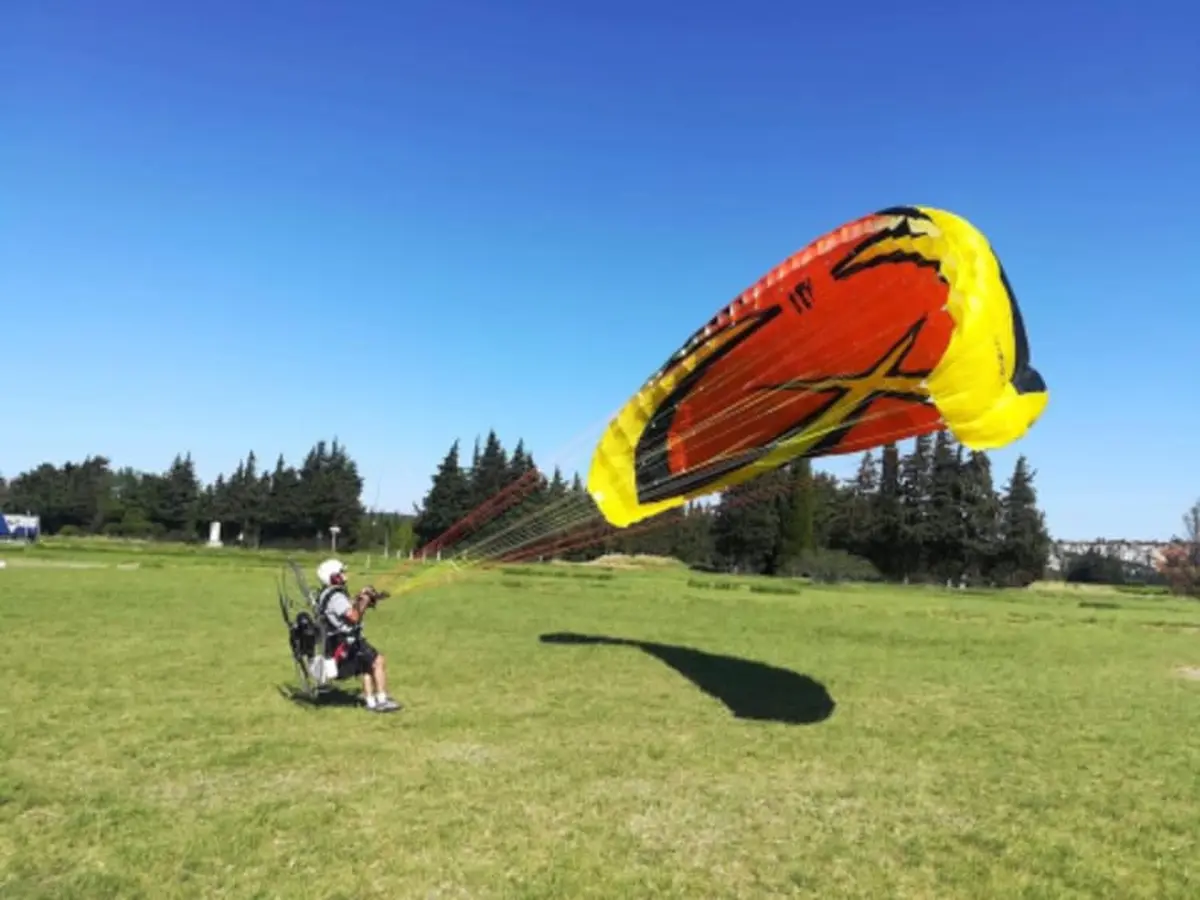 Stage d'initiation en ULM Paramoteur à Pujaut (30)