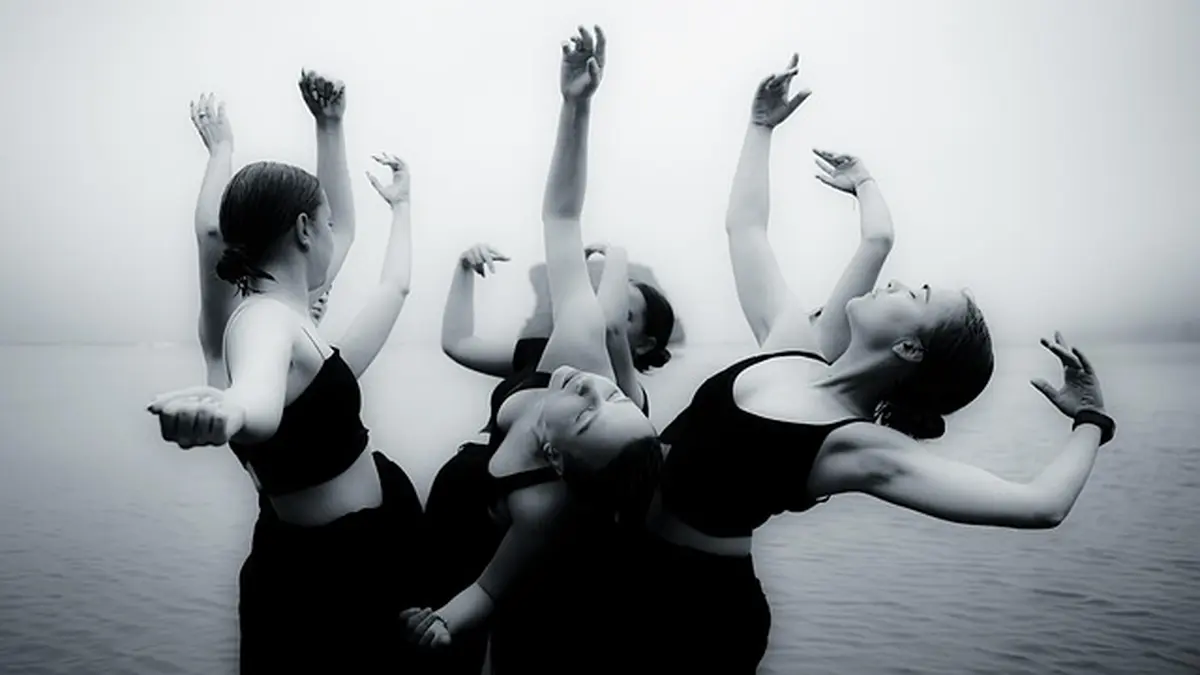 Stage de Danse contemporaine, contact-impros et composition instantanée