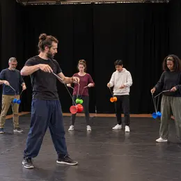 Stage de jonglage - Adultes : initiation au diabolo