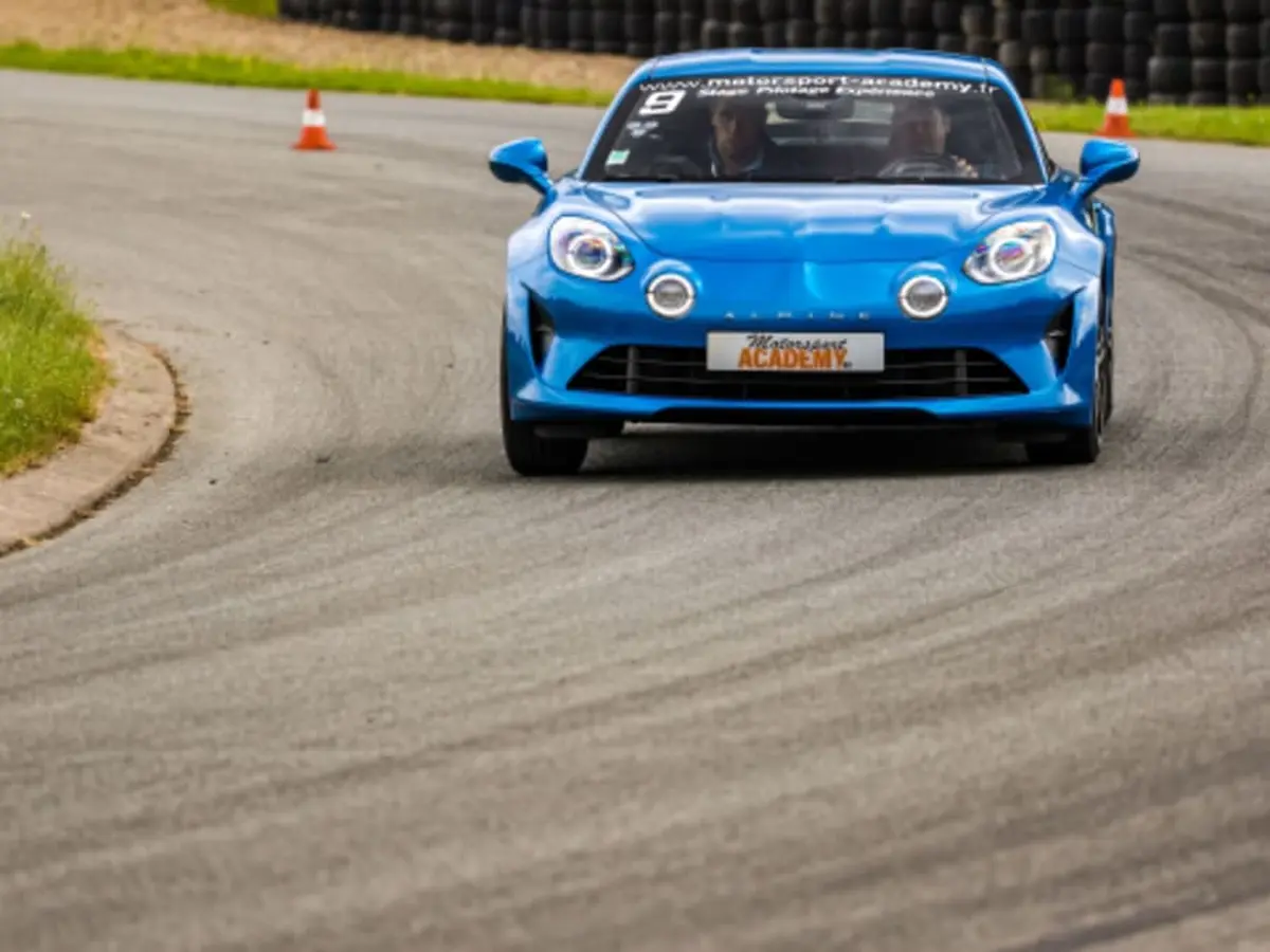 Stage de pilotage Alpine A110 - Circuit Fay de Bretagne (44)
