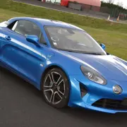 Stage de pilotage Alpine A110 sur le Circuit d'Issoire (63)