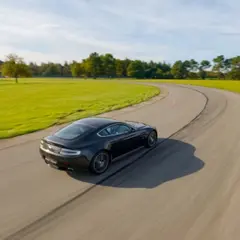 Stage de pilotage Aston Martin V8 Vantage 2 à Pont-l'Evêque (14)