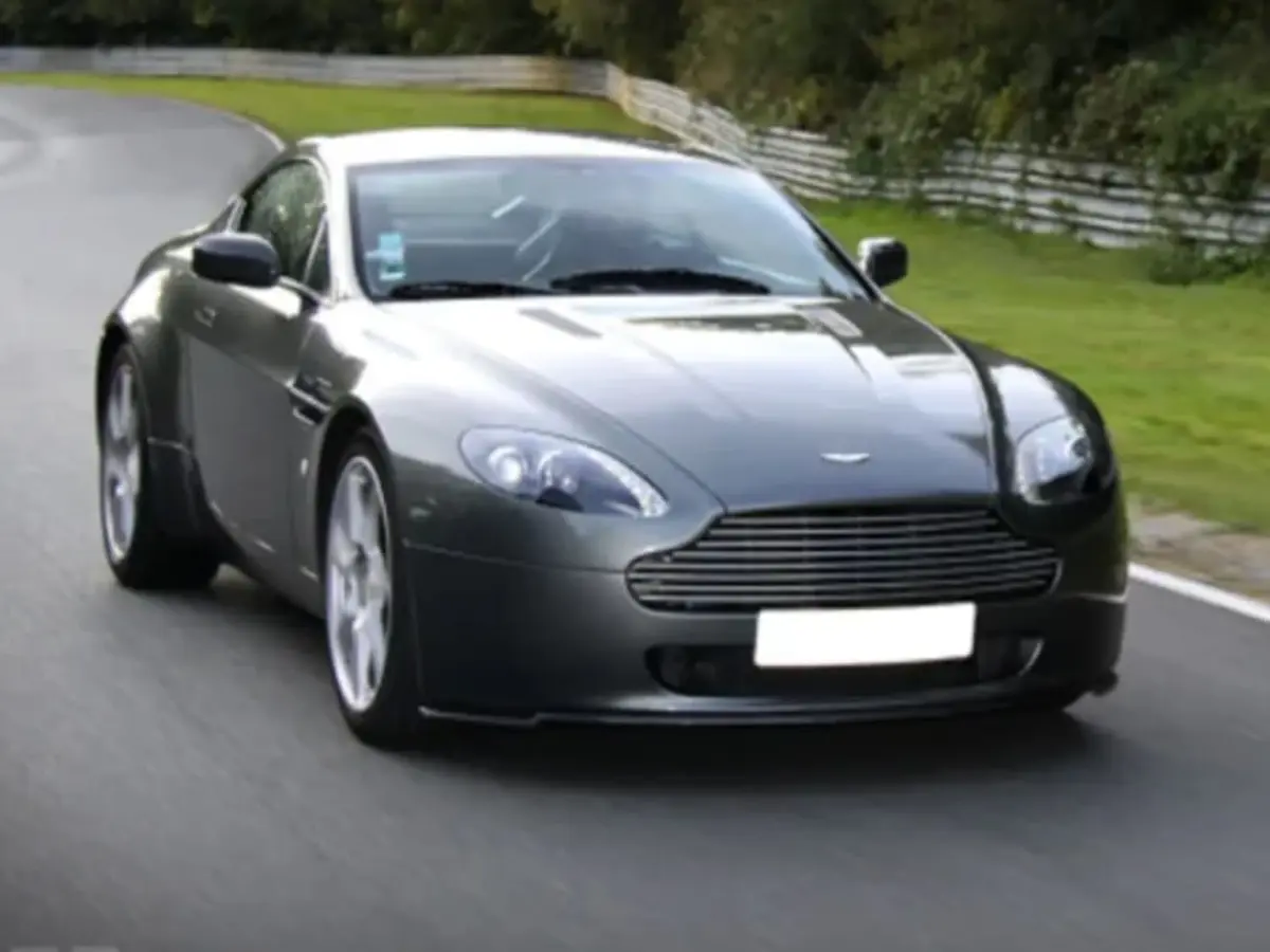 Stage de pilotage Aston Martin V8 Vantage 2, Circuit de Nogaro
