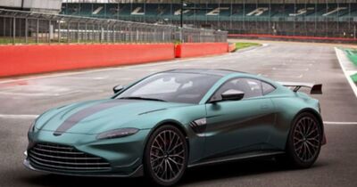 Stage de pilotage Aston Martin Vantage - Circuit d'Issoire (63)