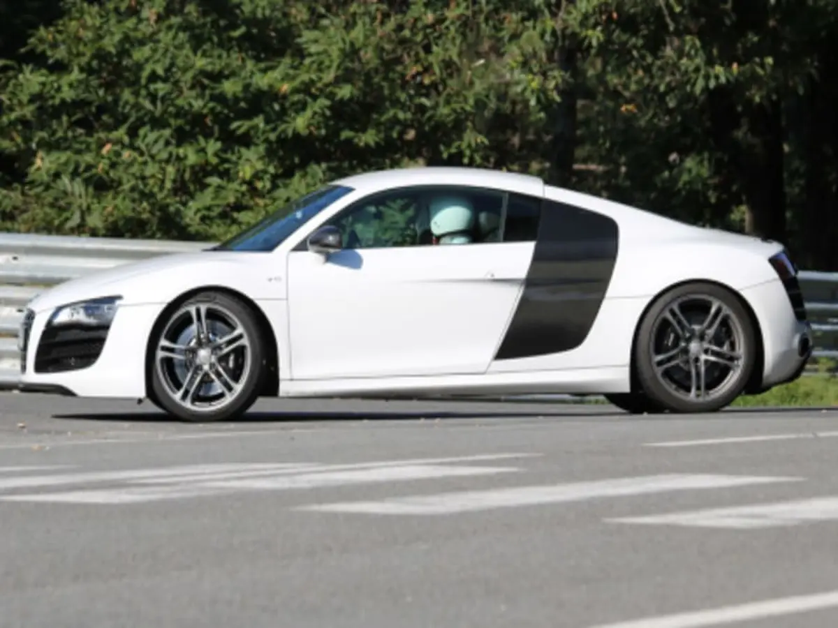 Stage de pilotage Audi R8 V10, Circuit de Nogaro (2.2km)