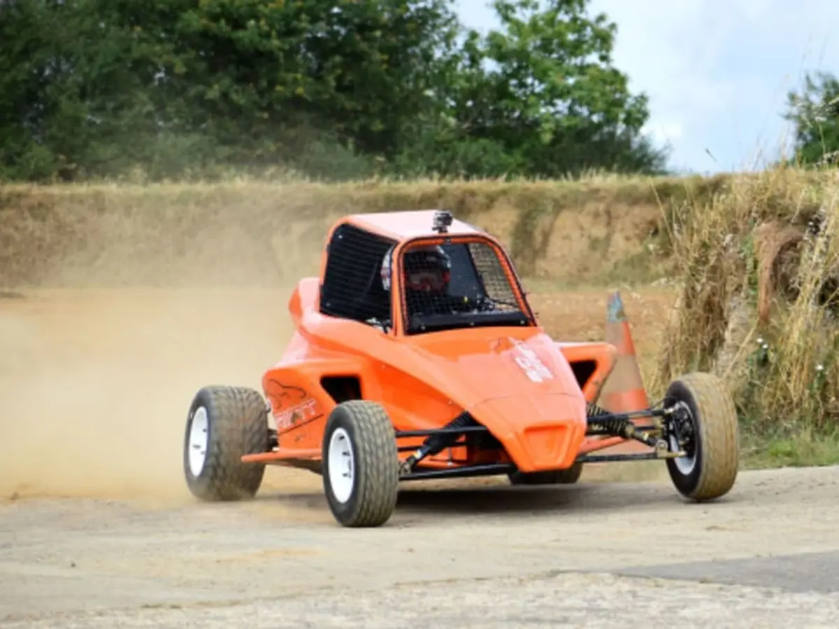Stage de Pilotage Cross Car à côté de Dijon (21)