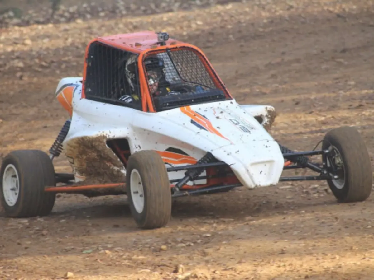 Stage de Pilotage Cross Car à côté de Mâcon (71)