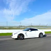 Stage de pilotage en Nissan GTR - Circuit de Pont l'Evêque (14)