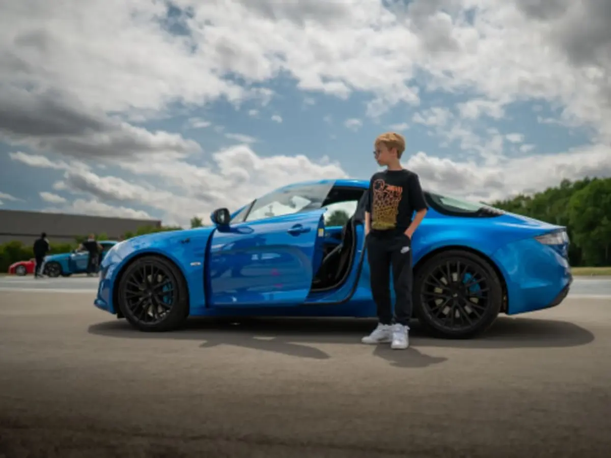 Stage de Pilotage enfant en Alpine A110 à Réau (77)