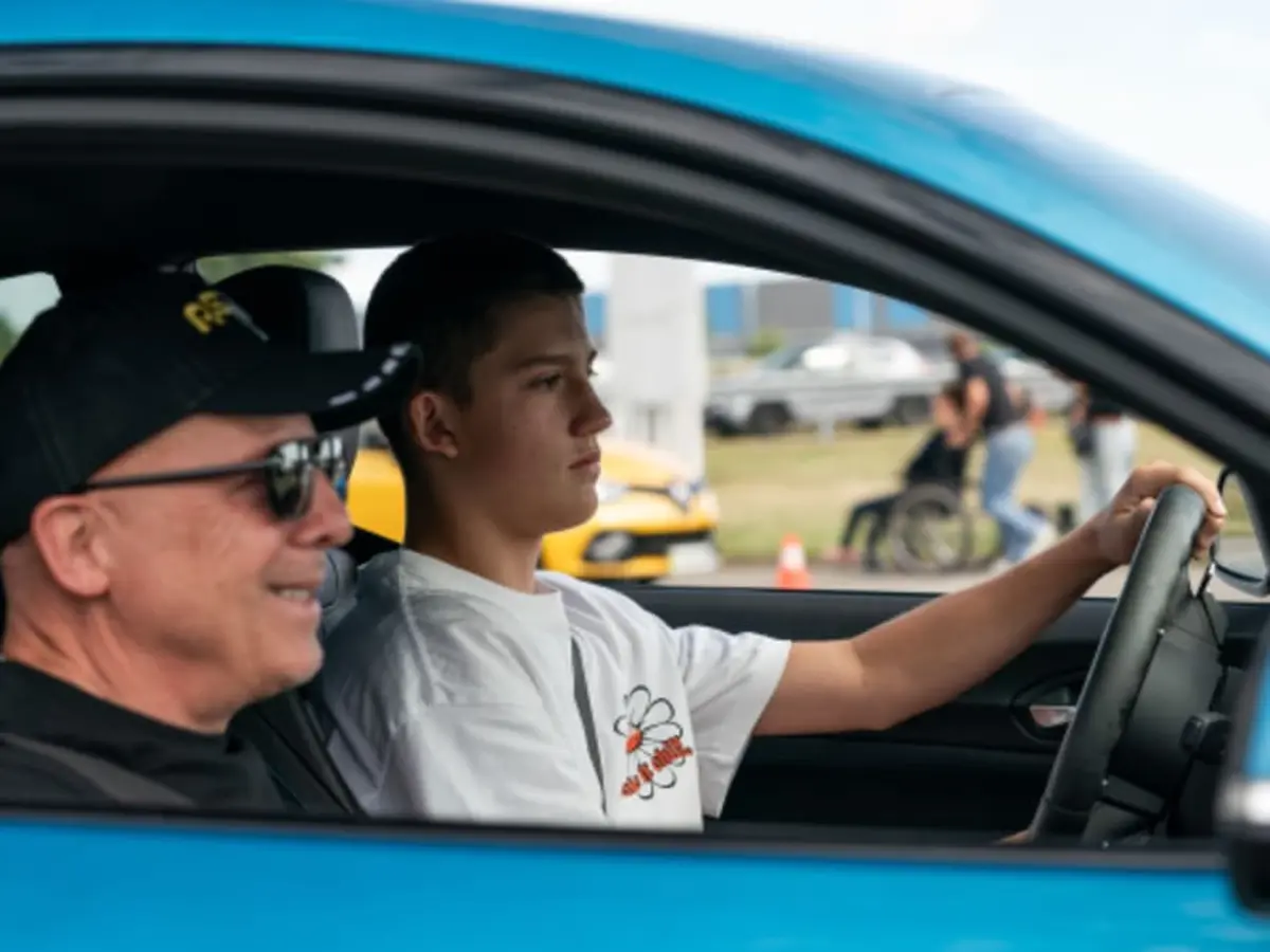 Stage de Pilotage enfant en BMW M2 à Ventabren (13)