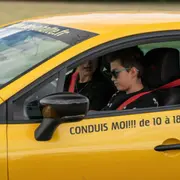 Stage de Pilotage enfant en Clio 4 RS à Lédenon (30)