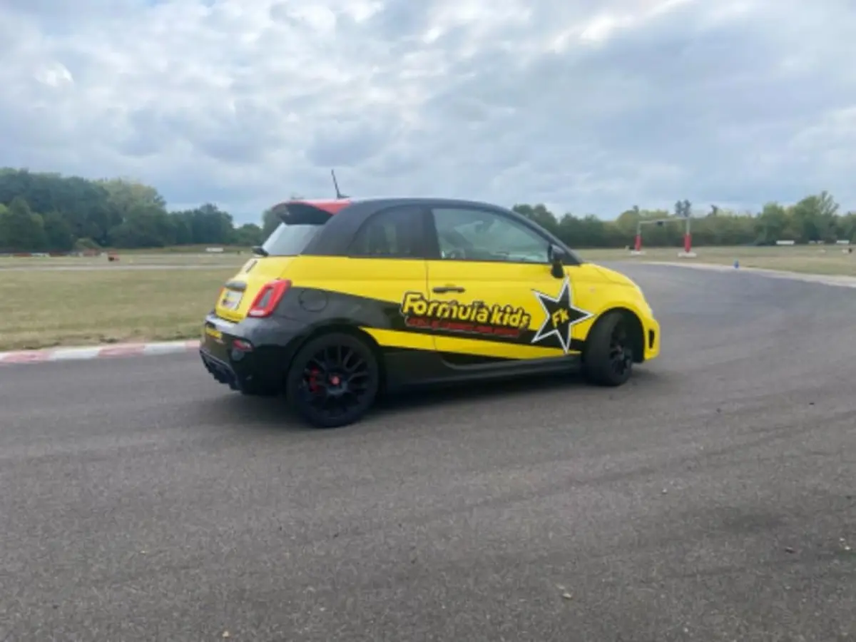 Stage de Pilotage Enfant en Fiat 500 à Dreux (28)