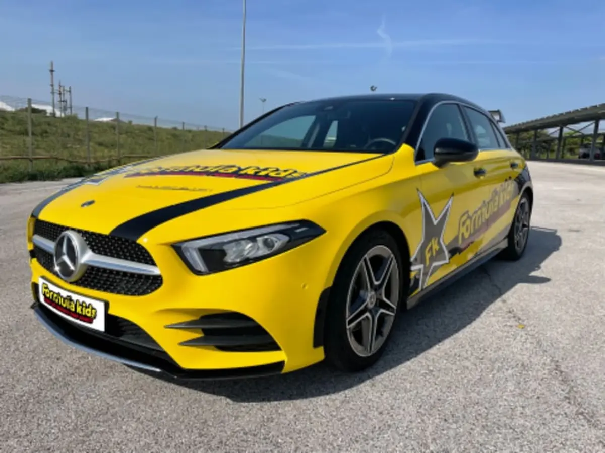 Stage de Pilotage Enfant en Mercedes Classe A à Lohéac (35)