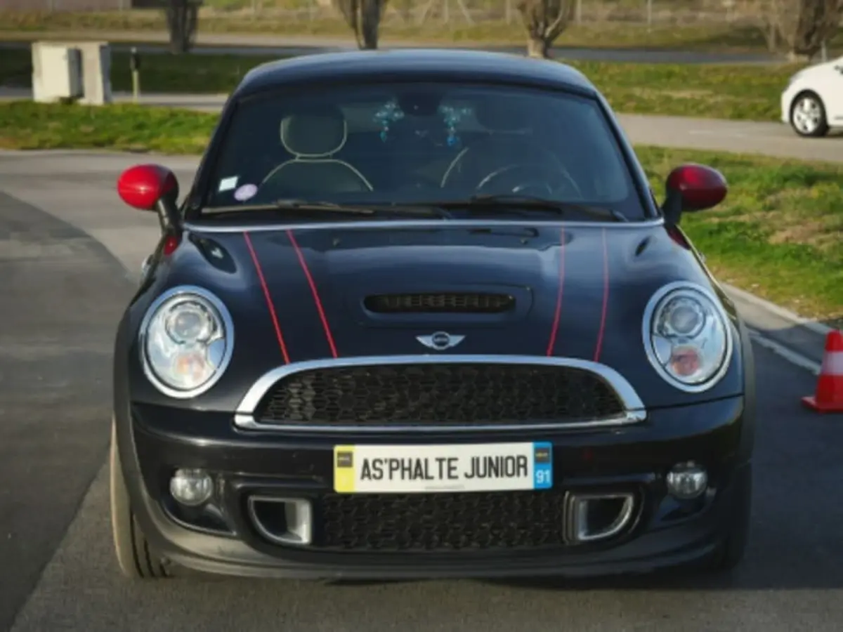 Stage de Pilotage enfant en Mini Cooper S pr&egrave;s de Poitiers (86)