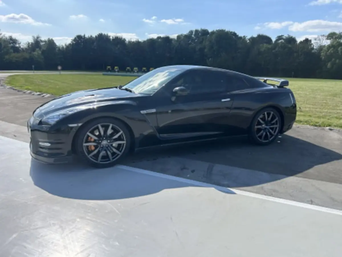 Stage de Pilotage enfant en Nissan GTR à Réau (77)