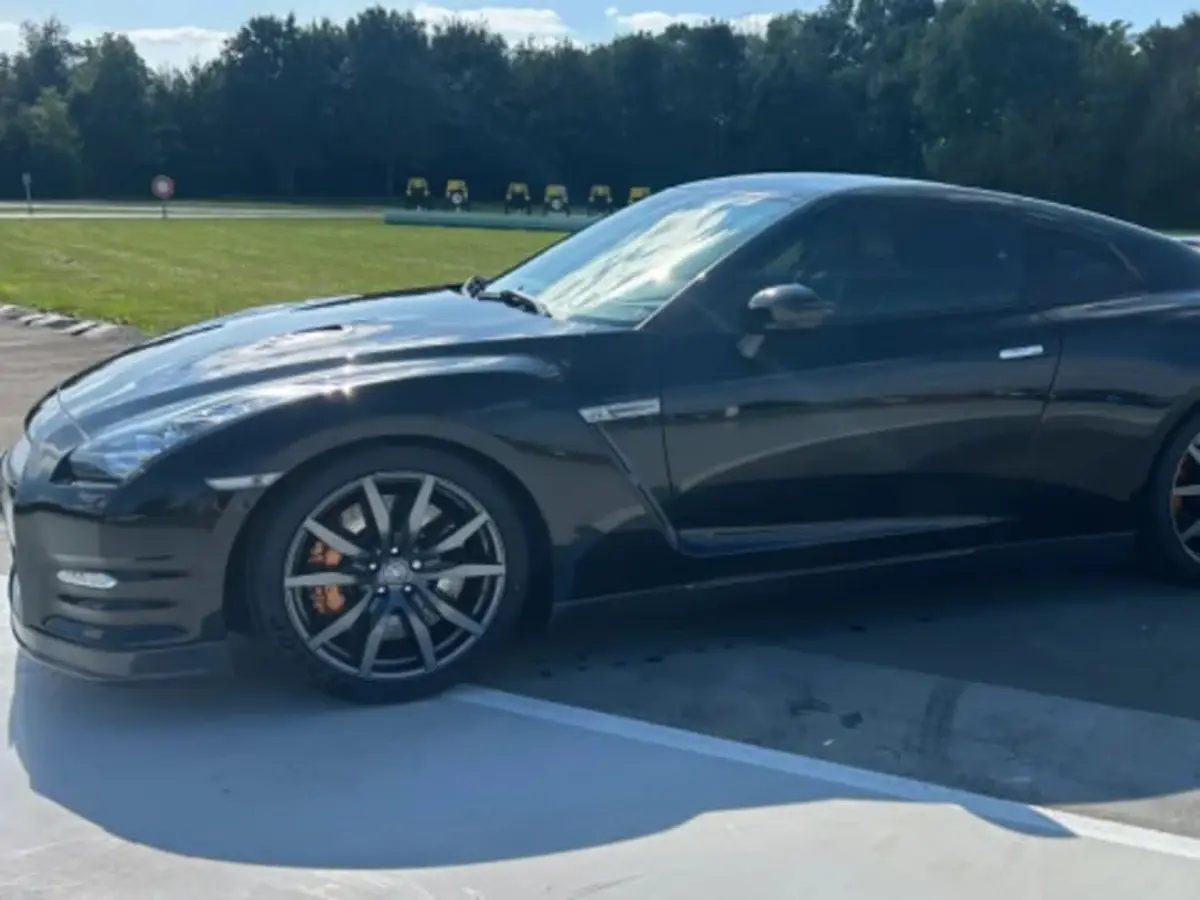 Stage de Pilotage enfant en Nissan GTR à Rivesaltes (66)