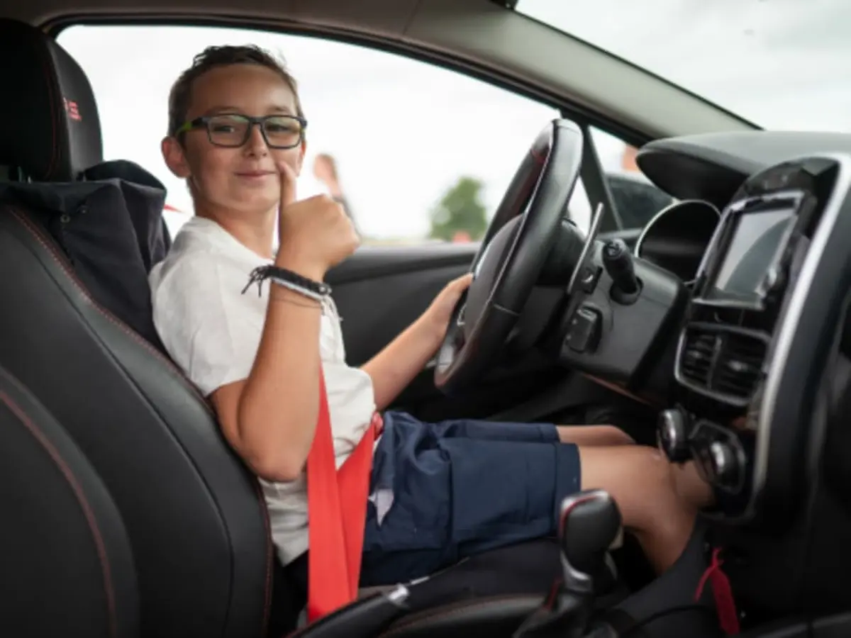 Stage de Pilotage enfant en Nissan GTR au Rheu (35)