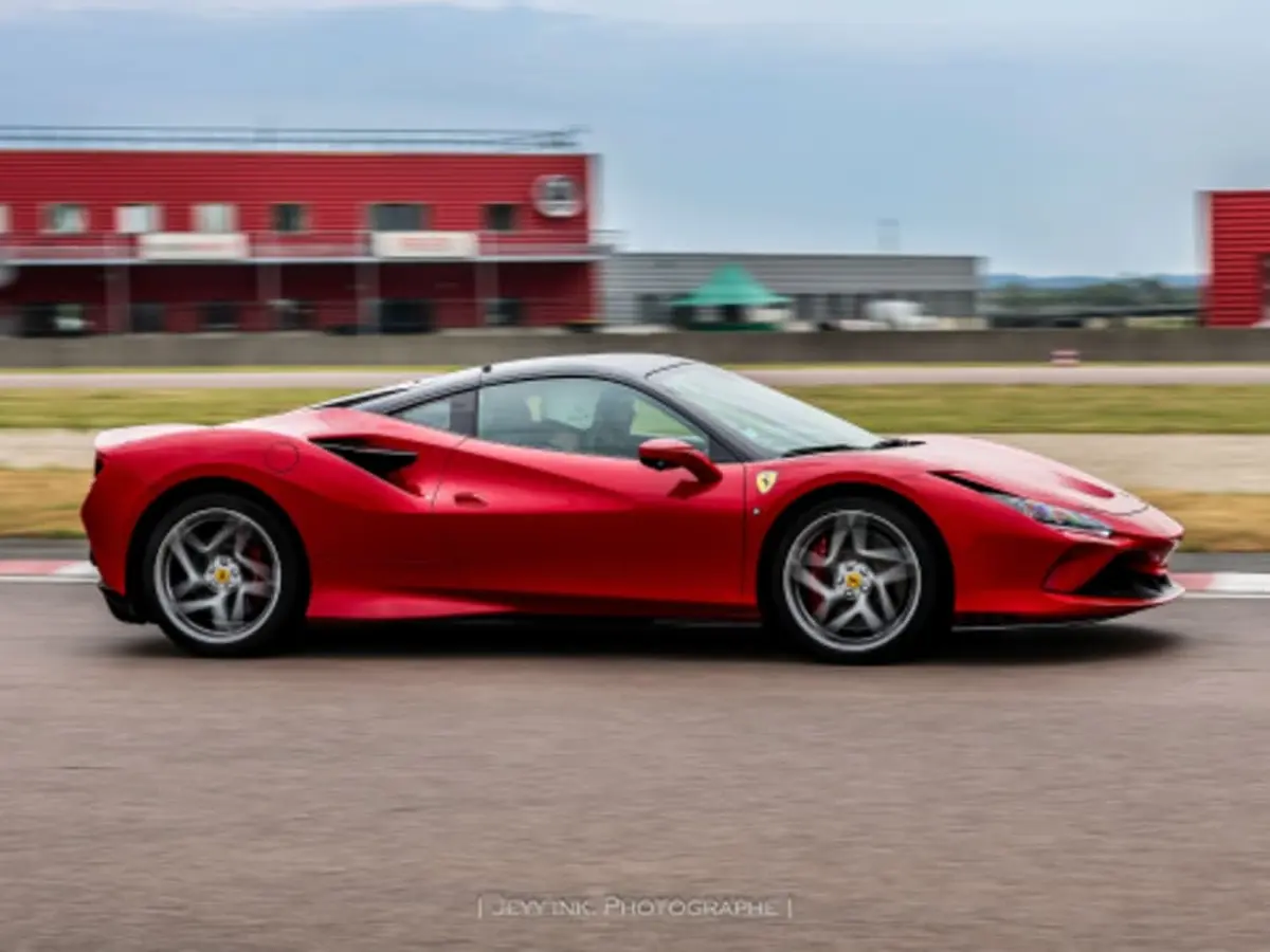 Stage de pilotage Ferrari F8 Tributo, Circuit de l'Auxois (21)