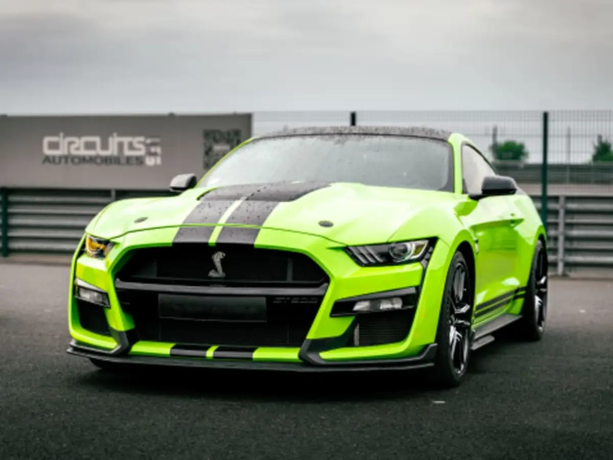 Stage de pilotage Ford Mustang Shelby GT500, Circuit Ladoux (63)