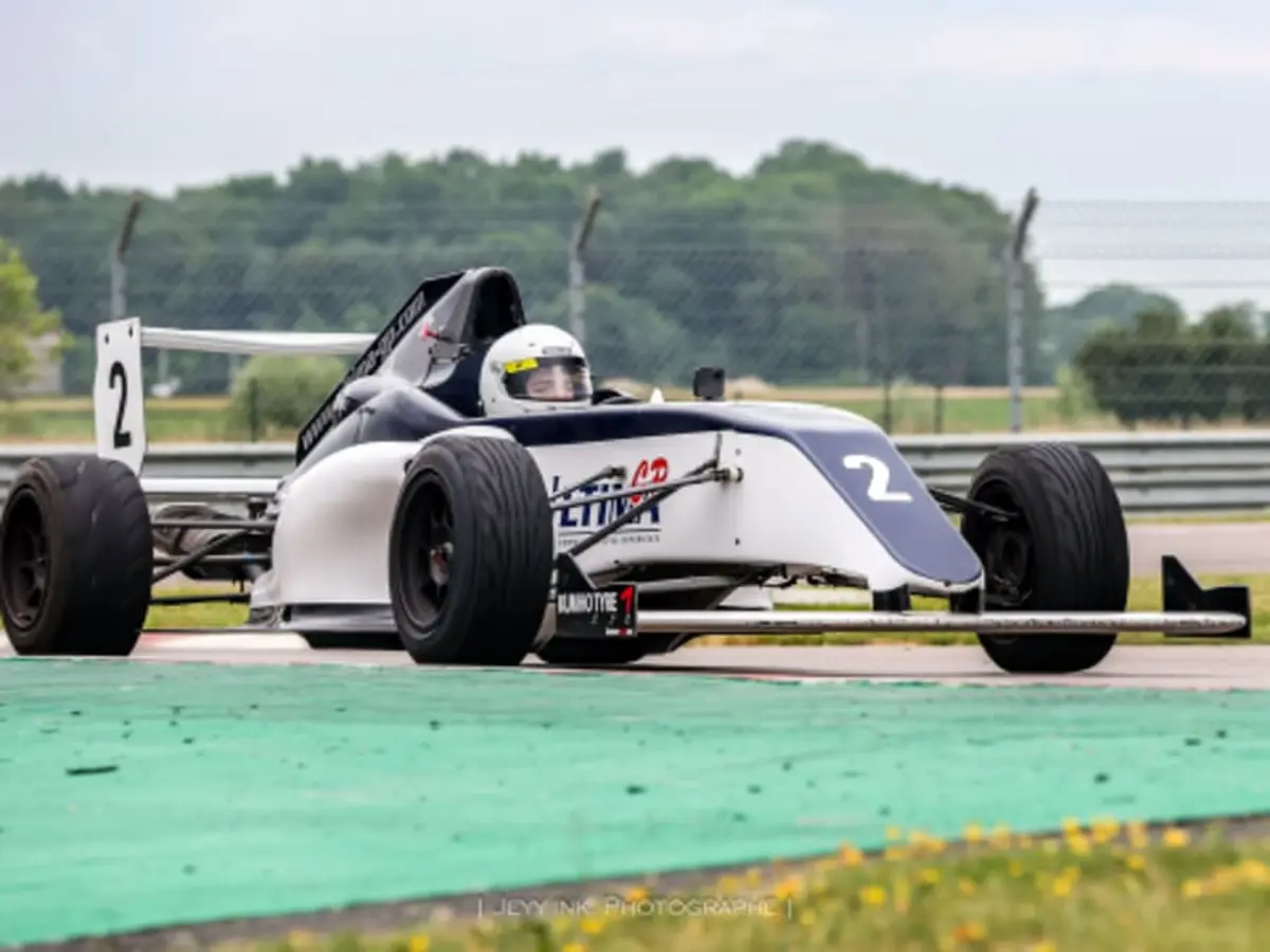 Stage de pilotage Formule 4, Circuit de Folembray (02)