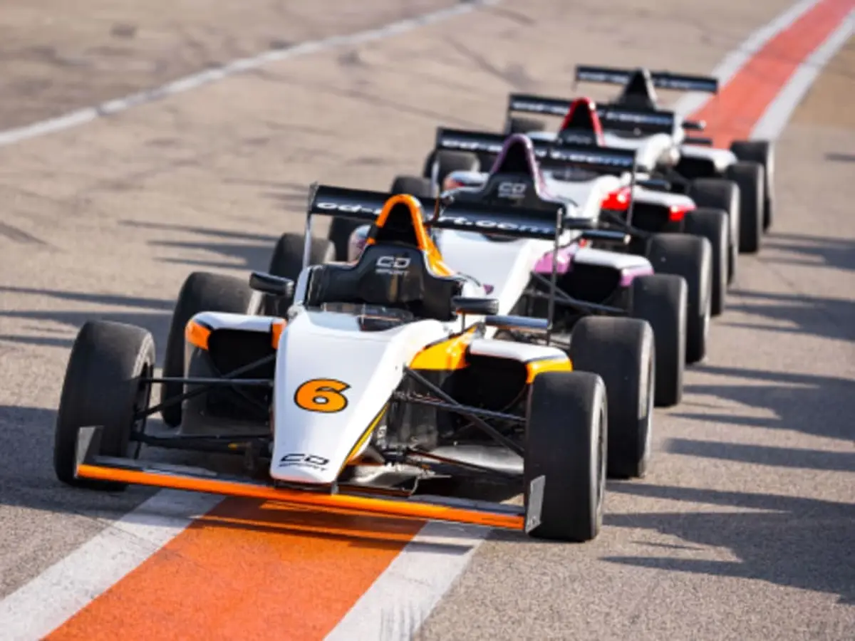 Stage de pilotage monoplace Formule 4 à Fontenay-le-Comte