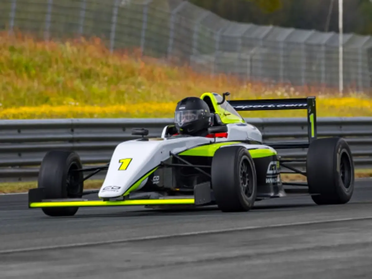 Stage de pilotage monoplace Formule 4 au circuit de Pau-Arnos