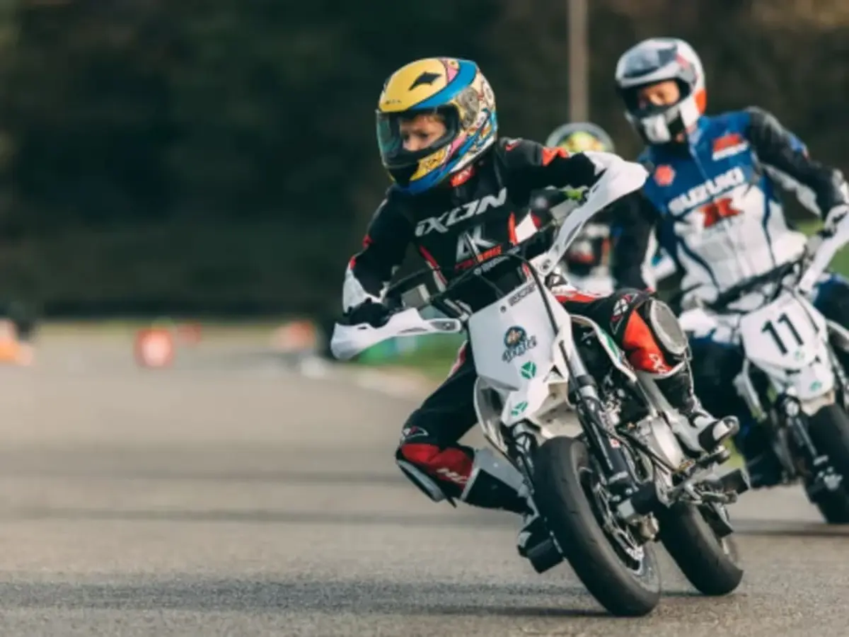 Stage de pilotage moto enfants & ados de 5 à 18 ans à Dreux