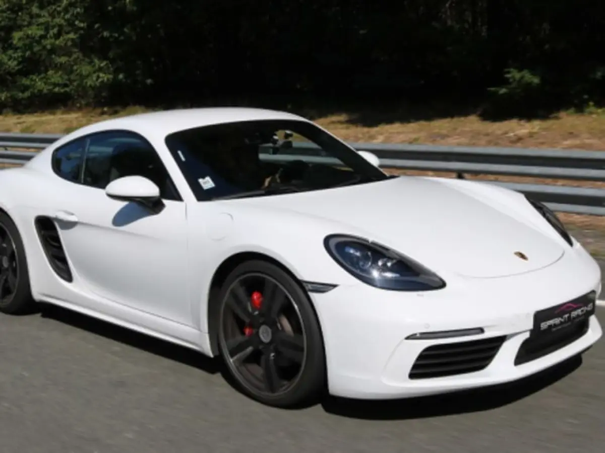 Stage de pilotage Porsche Cayman S 718, la Ferté Gaucher (77)