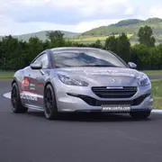Stage de pilotage RCZ-R sur le Circuit d'Issoire (63)