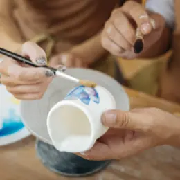 STAGE PEINTURE SUR PORCELAINE : Peindre un bijou (bijou fourni)
