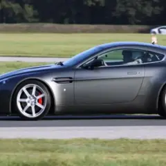 Stage pilotage Aston Martin V8 Vantage 2, la Ferté Gaucher (77)