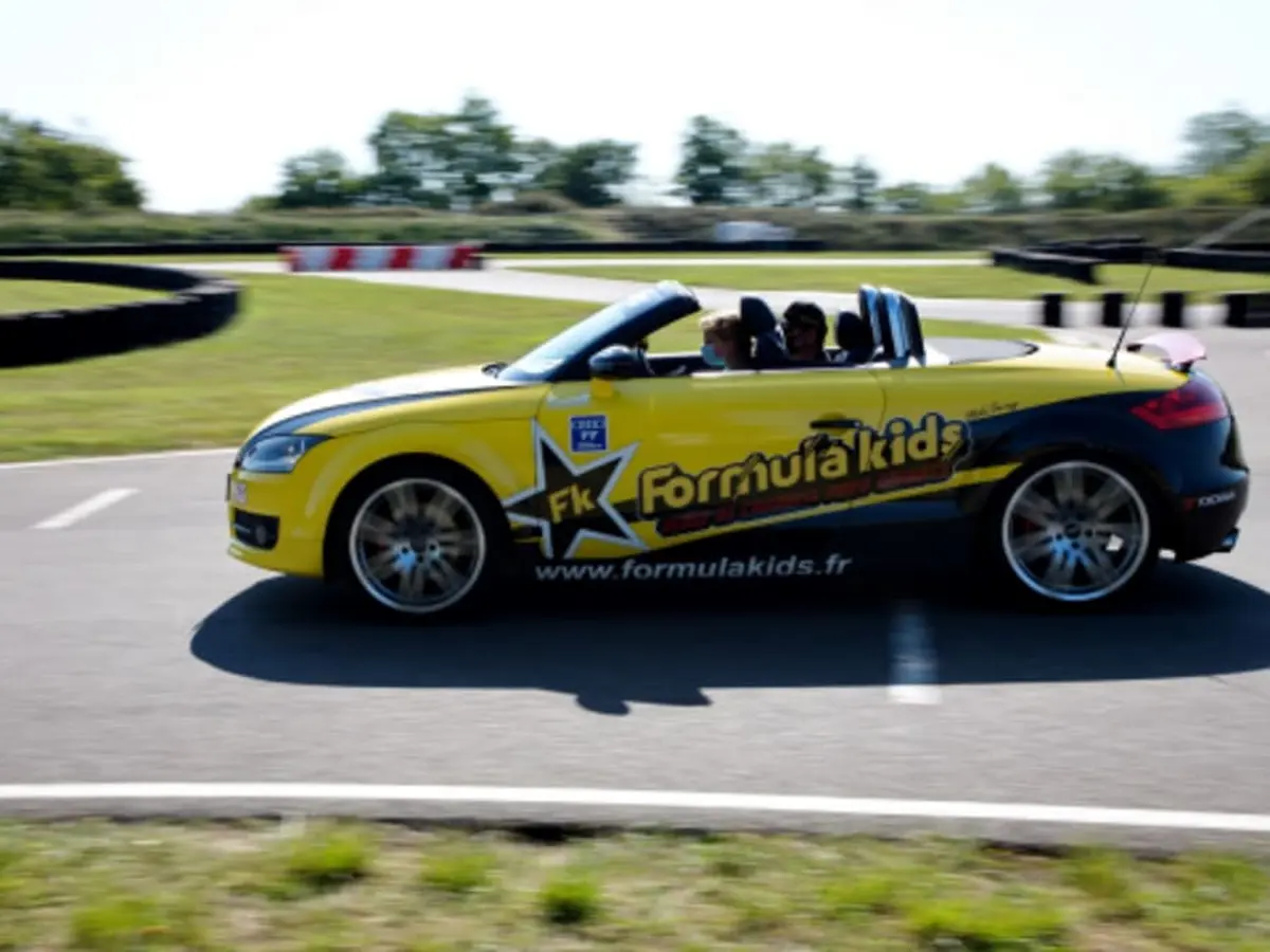 Stage Pilotage Enfant en Audi TT à Pau (64)