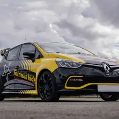 Stage Pilotage Enfant en Clio IV RS à Folembray (02)
